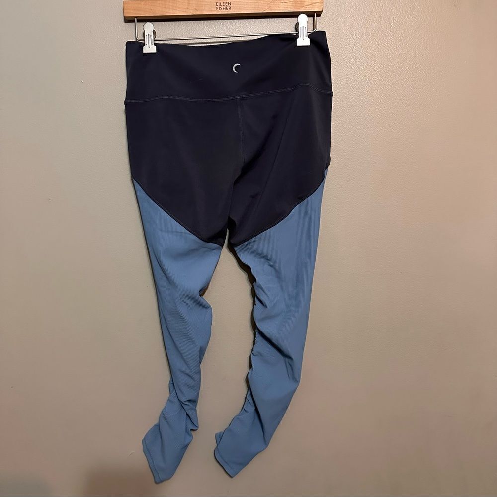 ZYIA Parallel Luxe Leggings Color Block Ruched 7/8 Storm Gray Blue Size 12 - Picture 3 of 6